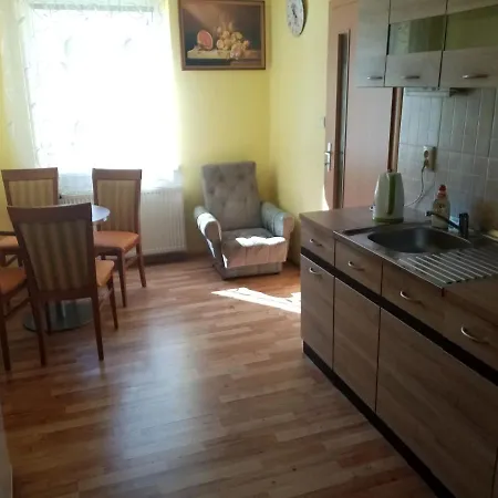 Holiday home Domek Relov
